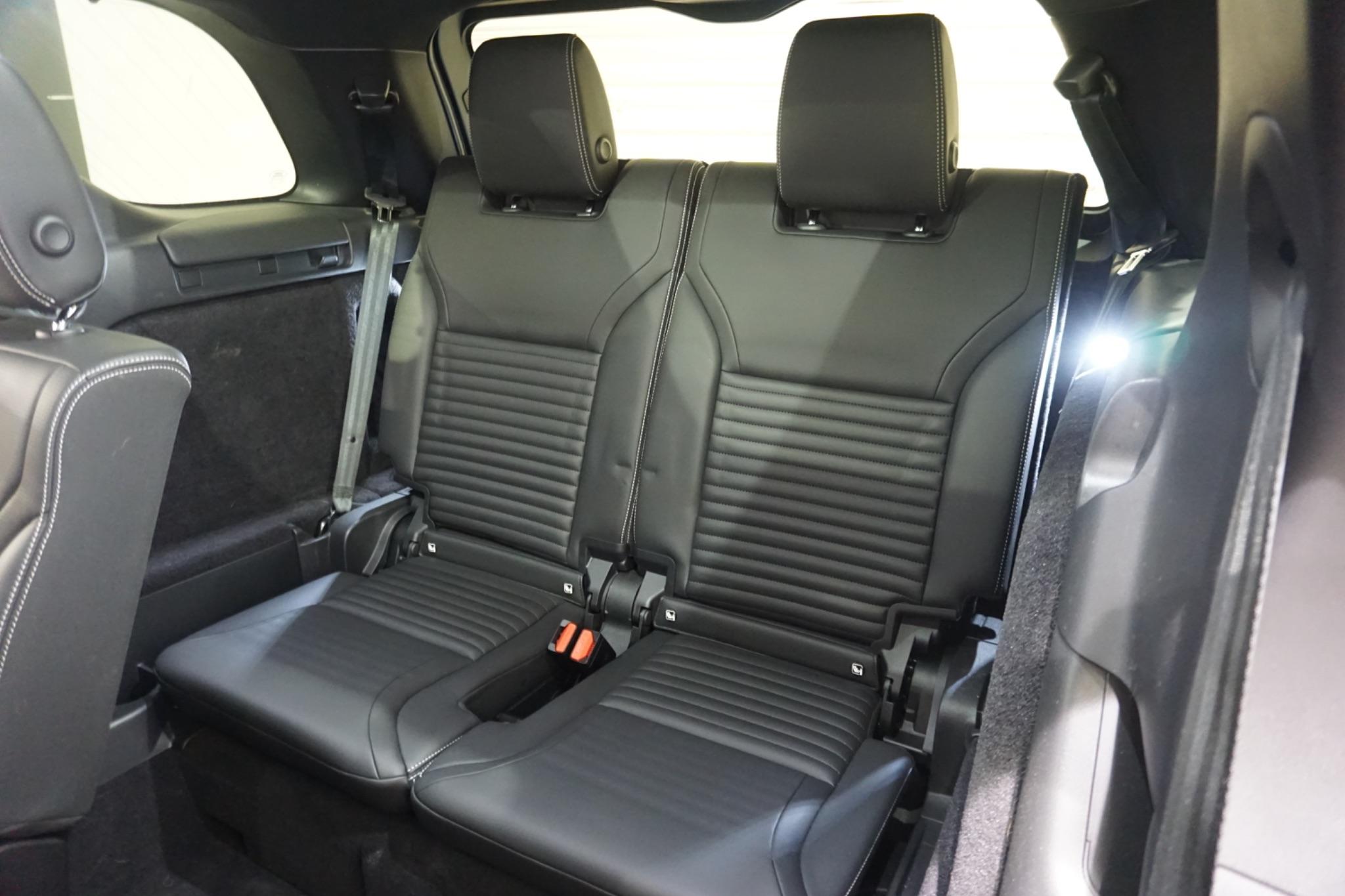 Land Rover Discovery 3.0 D300 MHEV Dynamic HSE Auto 4WD Euro 6 (s/s) 5dr